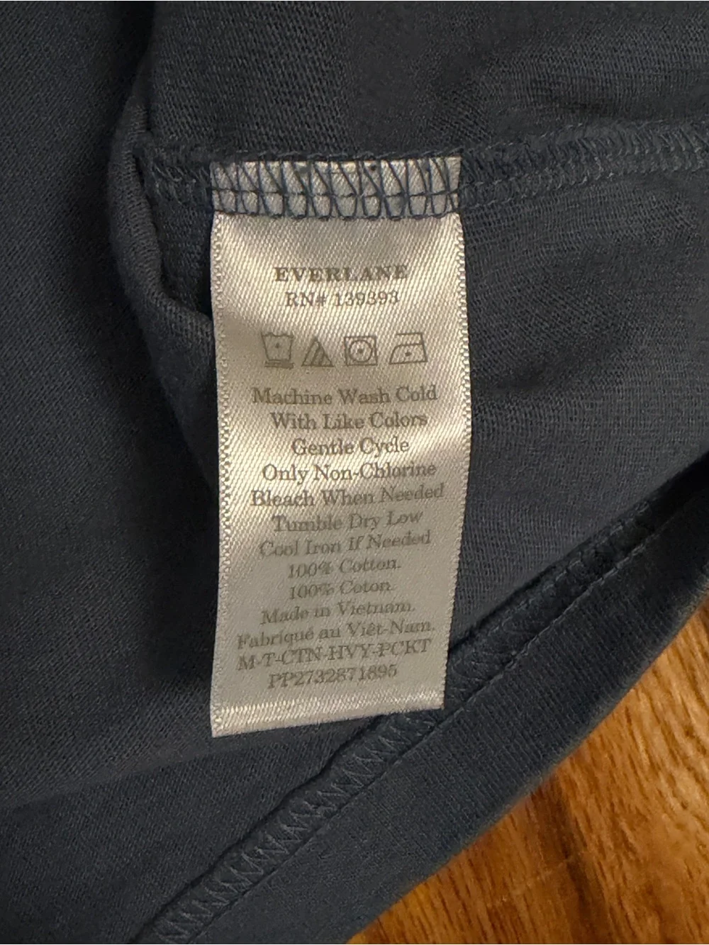 Everlane Mens Medium The Premium-Weight Pocket Tee in Slate Blue Uniform - Picture 5 of 6